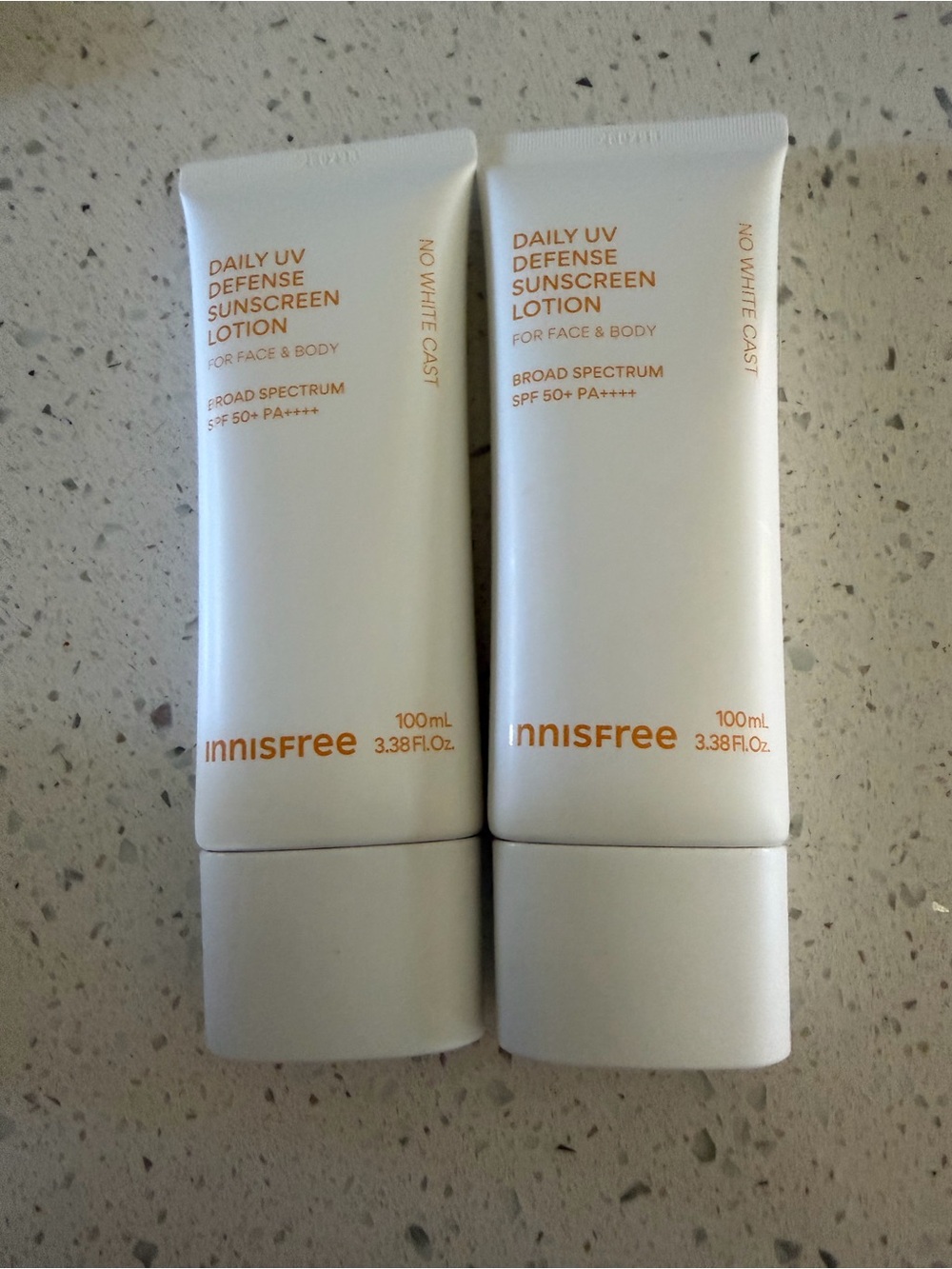 Daily UV SPF 50+ Lightweight Hydrating Sunscreen - White DUO